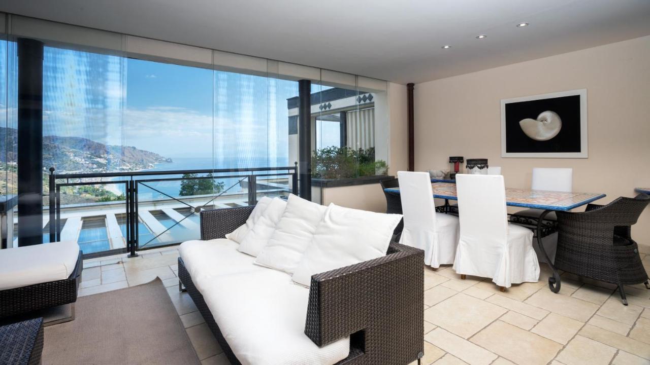 Beautiful Apartment In The Centre Of تاورمينا المظهر الخارجي الصورة