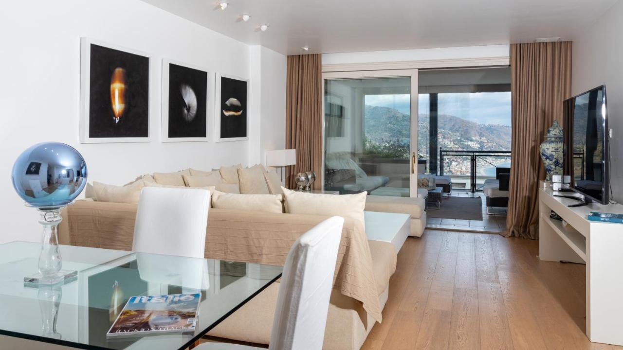 Beautiful Apartment In The Centre Of تاورمينا المظهر الخارجي الصورة